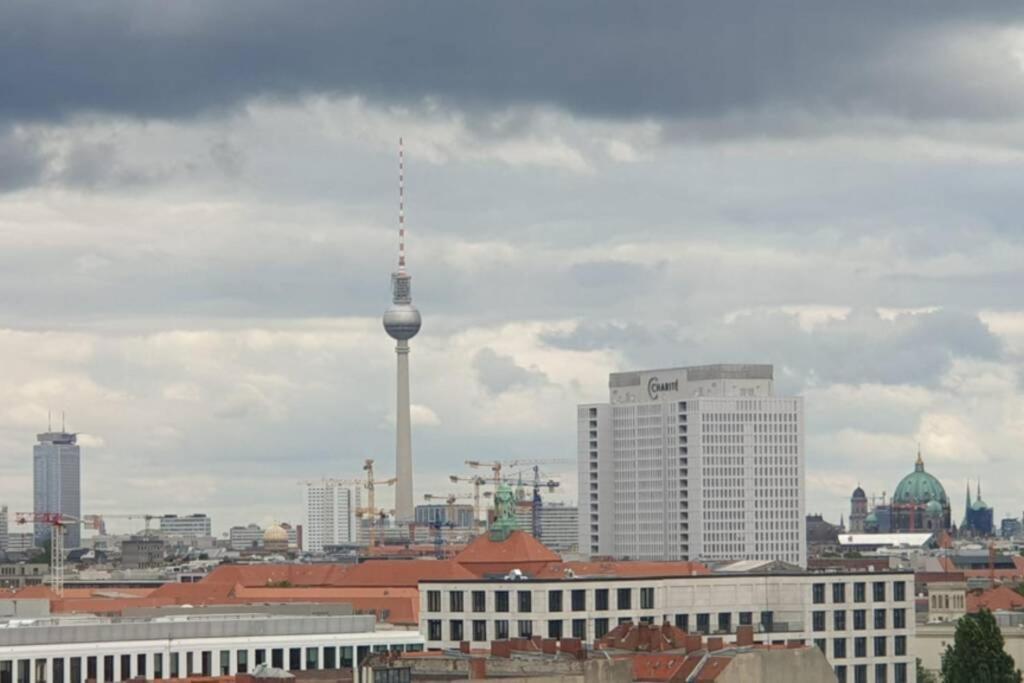 Studio Apartment Uber Den Wolken برلين المظهر الخارجي الصورة